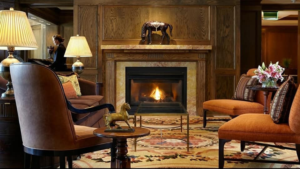 Mẫu lò sưởi sang trọng và ấm áp cho không gian sống